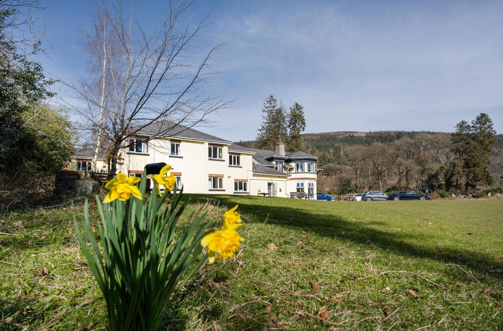 Glendalough International Youth Hostel Laragh Exterior photo