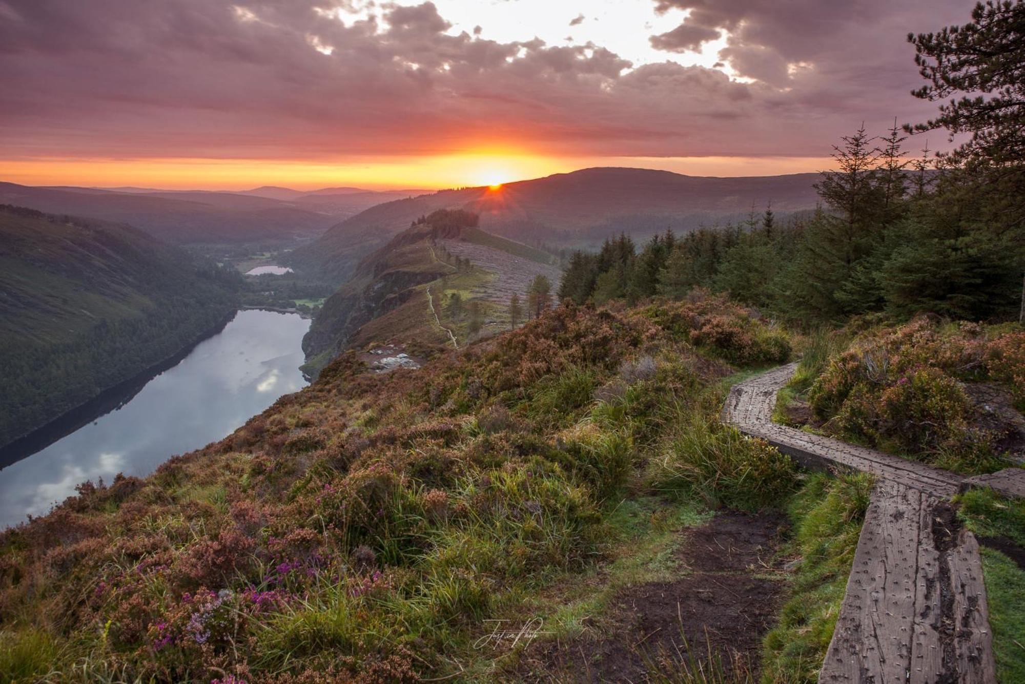 Glendalough International Youth Hostel Laragh Exterior photo